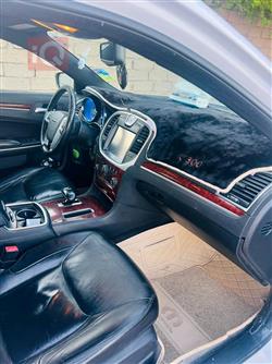 کرایسلەر 300